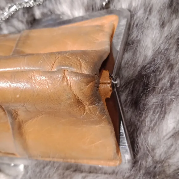 HOBO clutch/ wallet - Picture 9 of 14